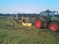 Fendt 714 mit Schwader 2016